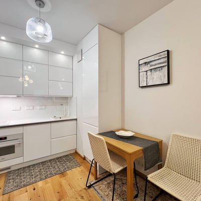 Rental of a cozy 2-room apartment, Warsaw city center, Warsaw, Poland